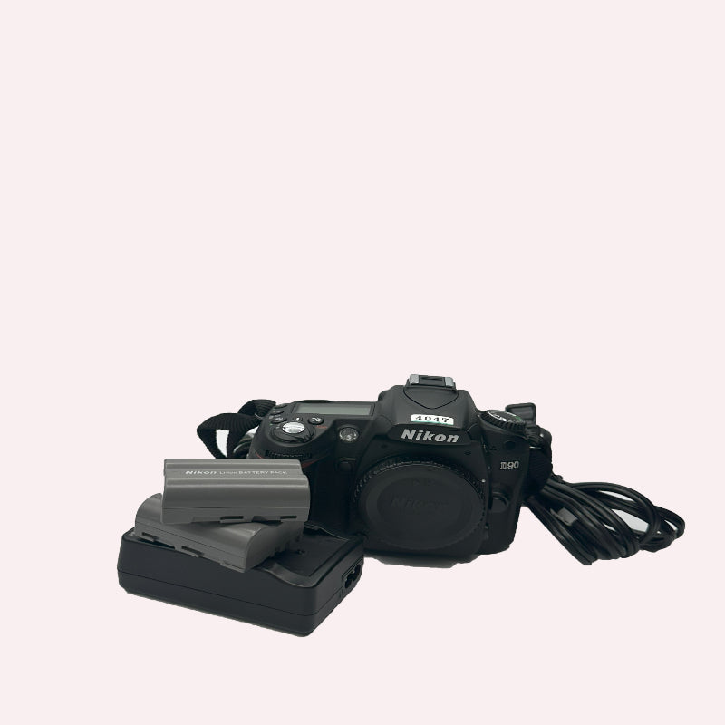 USED: Nikon D90 DSLR Camera Body - Black - 10/10 - #5067877