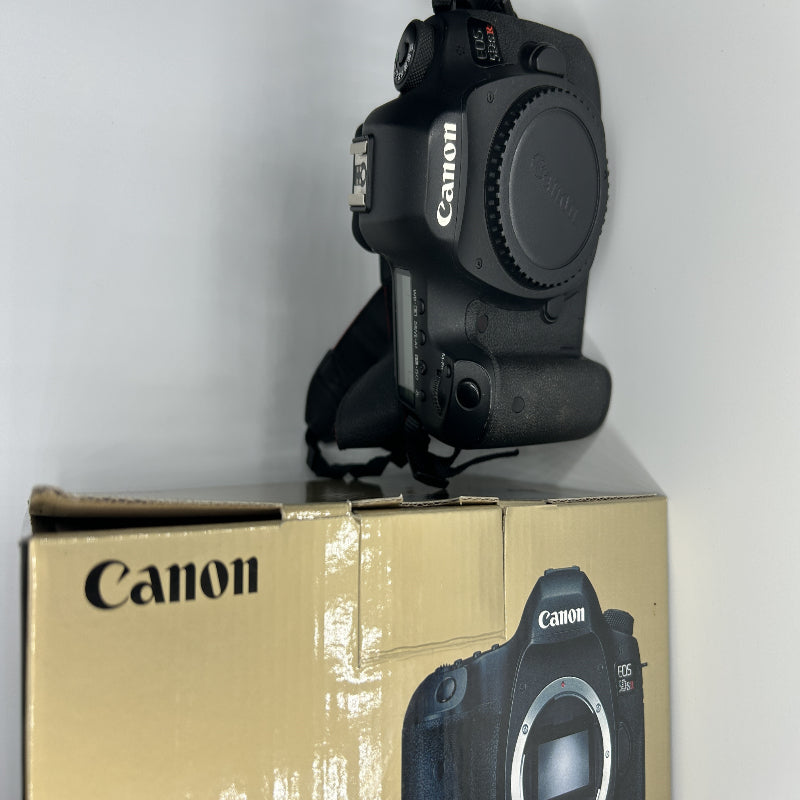 USED: Canon EOS 5DSR DSLR Camera - Black - 9/10 - #54000429