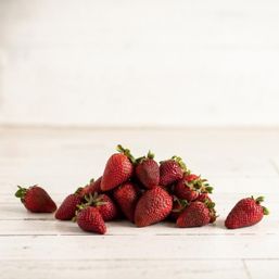 Various Farms - CAL/MX Strawberries 454g Org