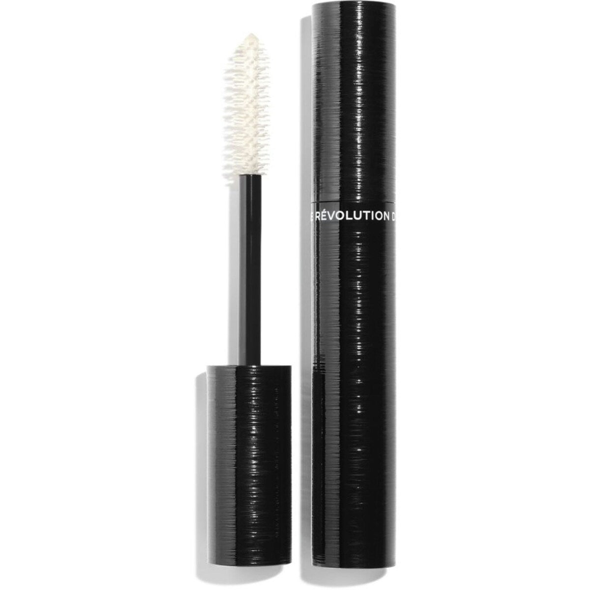 LE VOLUME RÉVOLUTION DE CHANEL - Mascara Volume Extrême. Brosse Imprimée En 3D